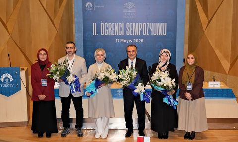 İstanbul'da TÜRGEV Akademi II. Öğrenci Sempozyumu Gerçekleşti