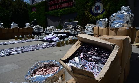 İstanbul'da Uyuşturucu Operasyonu: 1 Ton 52 Kilo Ele Geçirildi