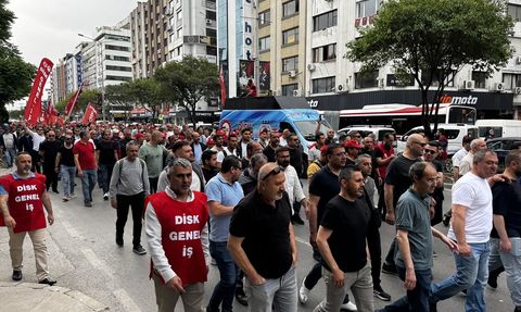 İzmir'de Grev ve Anlaşmazlık Süreci Devam Ediyor
