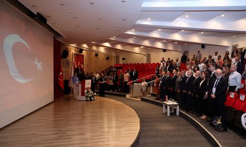 İzmir'de Hidrojen Teknolojileri Kongresi Başladı