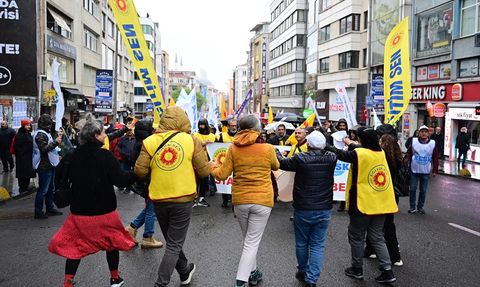 Kadıköy'de 1 Mayıs Kutlaması: Emek ve Dayanışma Günü'nde Mesajlar