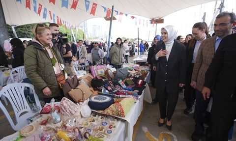 Kadınların Gücünü Ortaya Koyan Açılış: Pendik’te El Emeği Çarşısı ve ‘Kalpten Kadraja’ Sergisi