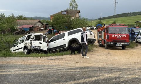 Karabük'te 4 Araçla Gerçekleşen Kazada 9 Yaralı