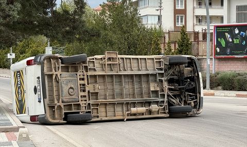 Karaman'da Okul Servisi Kazası: 7 Yaralı