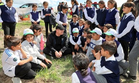 Kars'ta Her İlçeye Örnek Meyve Bahçesi Projesi Devam Ediyor
