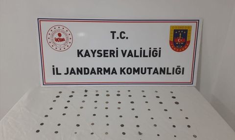 Kayseri'de Tarihi Eser Operasyonu: 76 Sikke ve Obje Ele Geçirildi