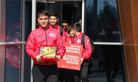 Kayseri'de TEKNOFEST KKTC Birincilerine Coşku Dolu Karşılama Töreni