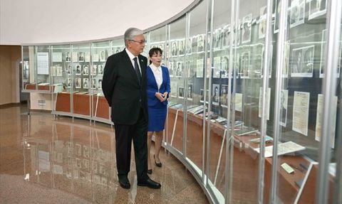 Kazakistan Cumhurbaşkanı Tokayev, Siyasi Baskıyı Anma Töreninde Konuştu