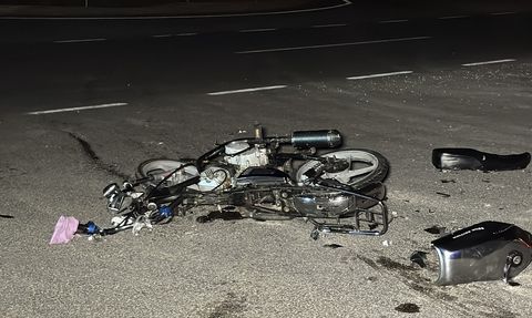 Kocaeli'de Otomobil ve Motosiklet Kazası: 1 Ölü, 2 Yaralı