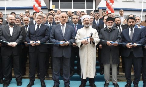 Kur'an Kursu Açılışı: Din Eğitiminin Gücü