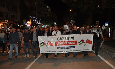 Kütahya'da Gazze İçin Sessiz Yürüyüş Düzenlendi