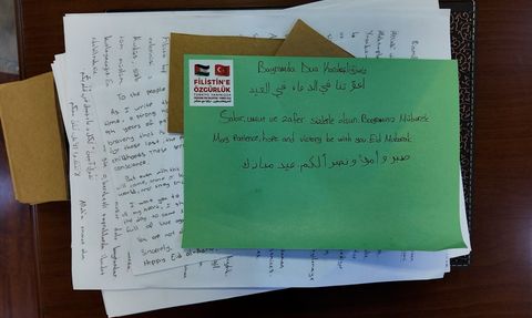 Lise Öğrencileri Gazze'ye Mektup Gönderiyor
