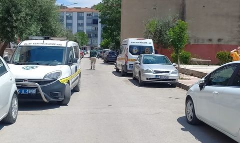 Manisa'da 85 Yaşındaki Kadına Gaspa Çalışan Şüpheliler Yaralanmasına Neden Oldu