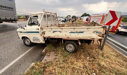 Manisa’da Kamyonet Kazası: Bir Ölü, Bir Yaralı