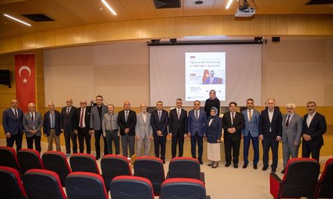 Milli Eğitim Bakan Yardımcısı Yılmaz Sakarya'da Öğretmen Eğitimine Dikkat Çekti