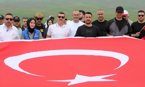 Muş'ta Gençlik Yürüyüşü Coşkusu