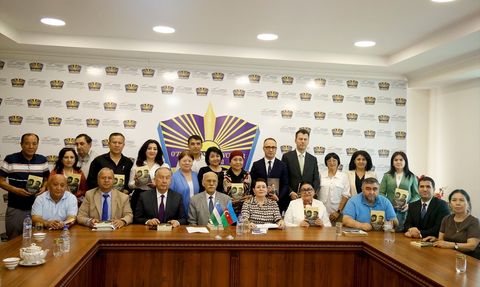 Özbekistan'da Haydar Aliyev Temalı Kitap Tanıtımı