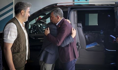 Özgür Özel'den Ramis Topal'a Taziye Ziyareti