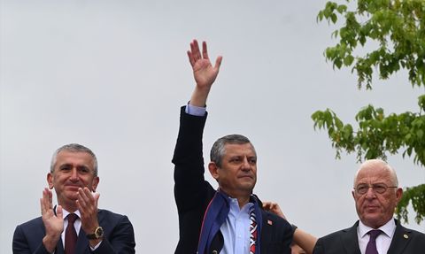 Özgür Özel Düzce Mitinginde Partisinin Hedeflerini Açıkladı