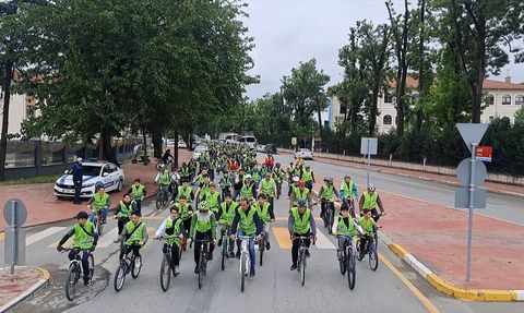 Sakarya'da Trafikte Farkındalık İçin Bisiklet Turu Düzenlendi