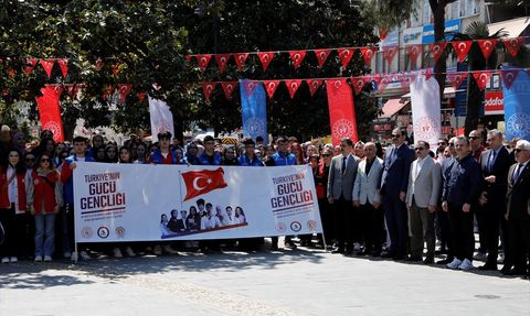 Samsun'da Gençlik Haftası Törenleri Başladı