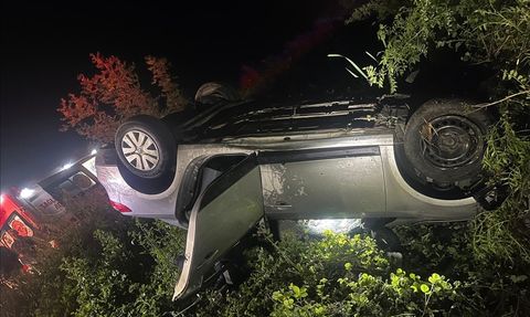 Samsun'da Tarlaya Devrilen Otomobilin Sürücüsü Yaralandı