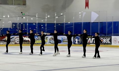 Senkronize Buz Pateni Gençlik Kupası Samsun'da Başladı