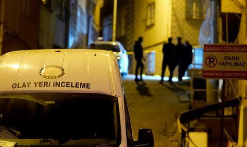 Şişli'de Polisle Çatışma: Silahlı Kişi İkna Edilerek Gözaltına Alındı