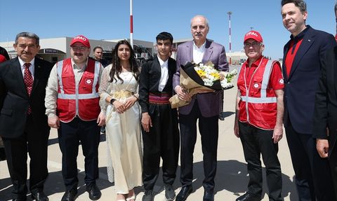 TBMM Başkanı Kurtulmuş, Gabar Dağı'nda Gençlerle Kortej Yürüyüşüne Katıldı