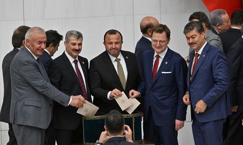 TBMM Genel Kurulunda Muhalefet Partilerinin Önerileri Reddedildi