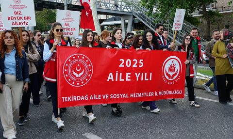 Tekirdağ'da Aile Haftası Yürüyüşü Düzenlendi