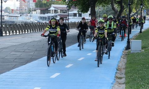 Tekirdağ'da Bisiklet Tutkunlarından Sessiz Sürüş Etkinliği