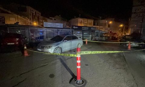 Tekirdağ'da Otoparkta Düşen Adam Araç Altında Kaldı