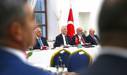 Ticaret Bakanı Bolat, Diyarbakır'da İhracat Hedeflerini Açıkladı