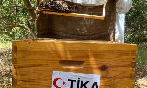 TİKA, Sudan Arıcılarına Ekipman Desteği Sağladı