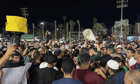 Trablus'taki Gösterilerde Katılım Düşüşü