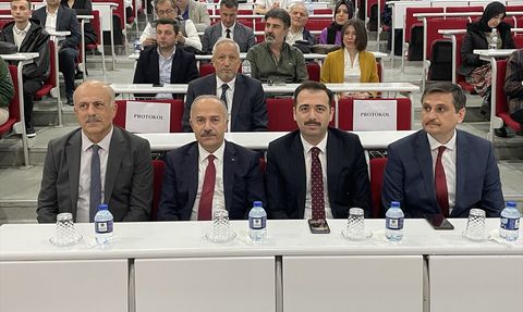 Trabzon'da 2025 Aile Yılı Çalıştayı Düzenlendi