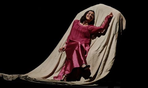 Trabzon'da 25. Uluslararası Karadeniz Tiyatro Festivali'nde İki Etkileyici Oyun