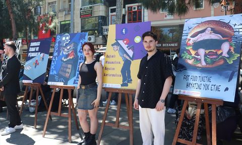 Trabzon'da Sanatla Bağımlılığa Dikkat Çekildi