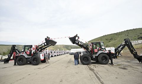Türkiye Belediyeler Birliği 57 Belediyeye Yeni Araçlar Hibe Etti