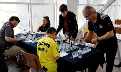 Türkiye Gençler Satranç Şampiyonası Samsun'da Devam Ediyor