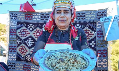 Uşak'ta Türk Mutfağı Haftası'nın Yöresel Lezzetleri Tanıtıldı
