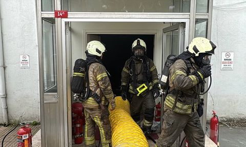 Üsküdar Devlet Hastanesi'nde Ecza Deposunda Yangın Çıktı