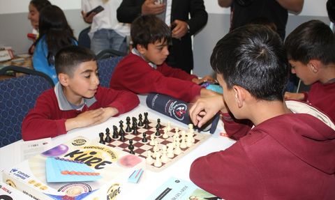 Van'da Yeni Gençlik Merkezleri Açıldı