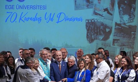 YÖK Başkanı Prof. Dr. Erol Özvar İzmir'de Uluslararası Eğitim Hedeflerini Açıkladı