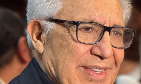 Zülfü Livaneli'nin Belgeseli CRR'de Gala Yaptı