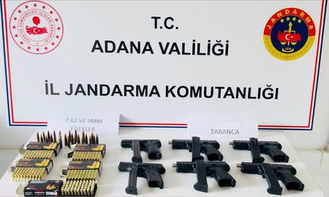 Adana'da Ruhsatsız Silah Operasyonu: 6 Tabanca Ele Geçirildi