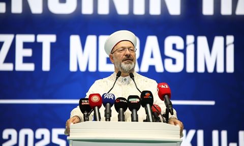 Ali Erbaş, Kur'an ile Hayatı Rehber Edinmenin Önemini Vurguladı