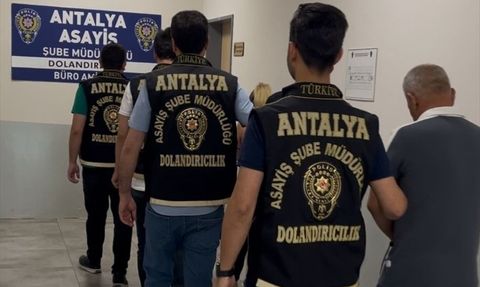 Antalya'da Sahte Altın Satışı: İki Kişi Tutuklandı