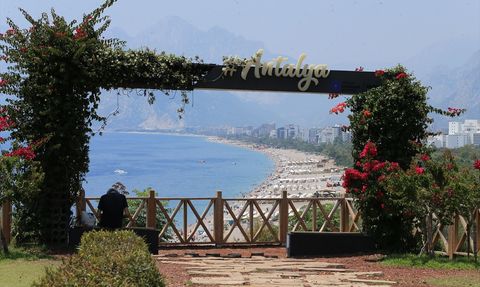 Antalya Sahillerinde Kurban Bayramı Arifesi Yoğunluğu